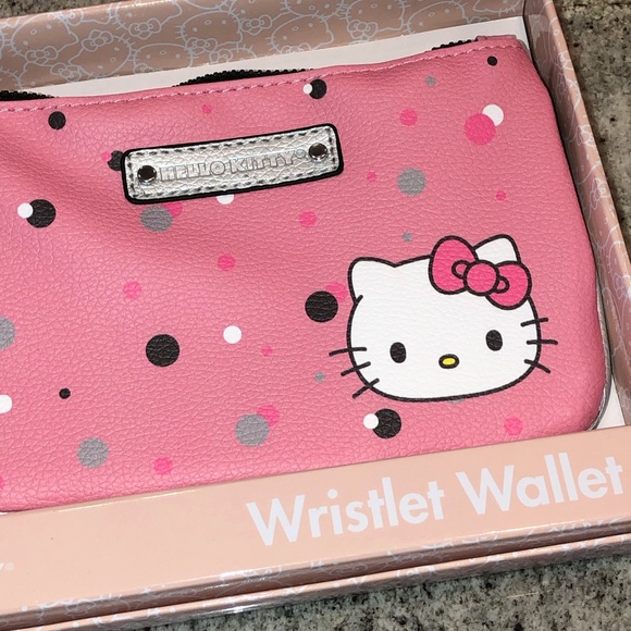 ✨NWT✨ Hello Kitty Wristlet Wallet - Picture 3 of 7